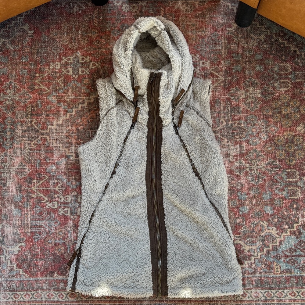 Kuhl Teddy Hooded Vest